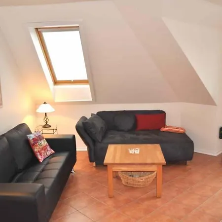 Ostseeallee 7 Nr 01 *